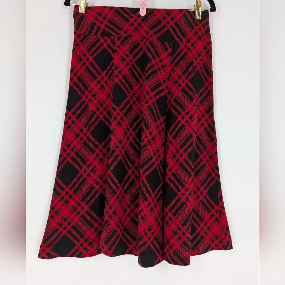 Chaps Red Black Plaid A-Line Midi Skirt Cotton Jersey Pull On Small‎